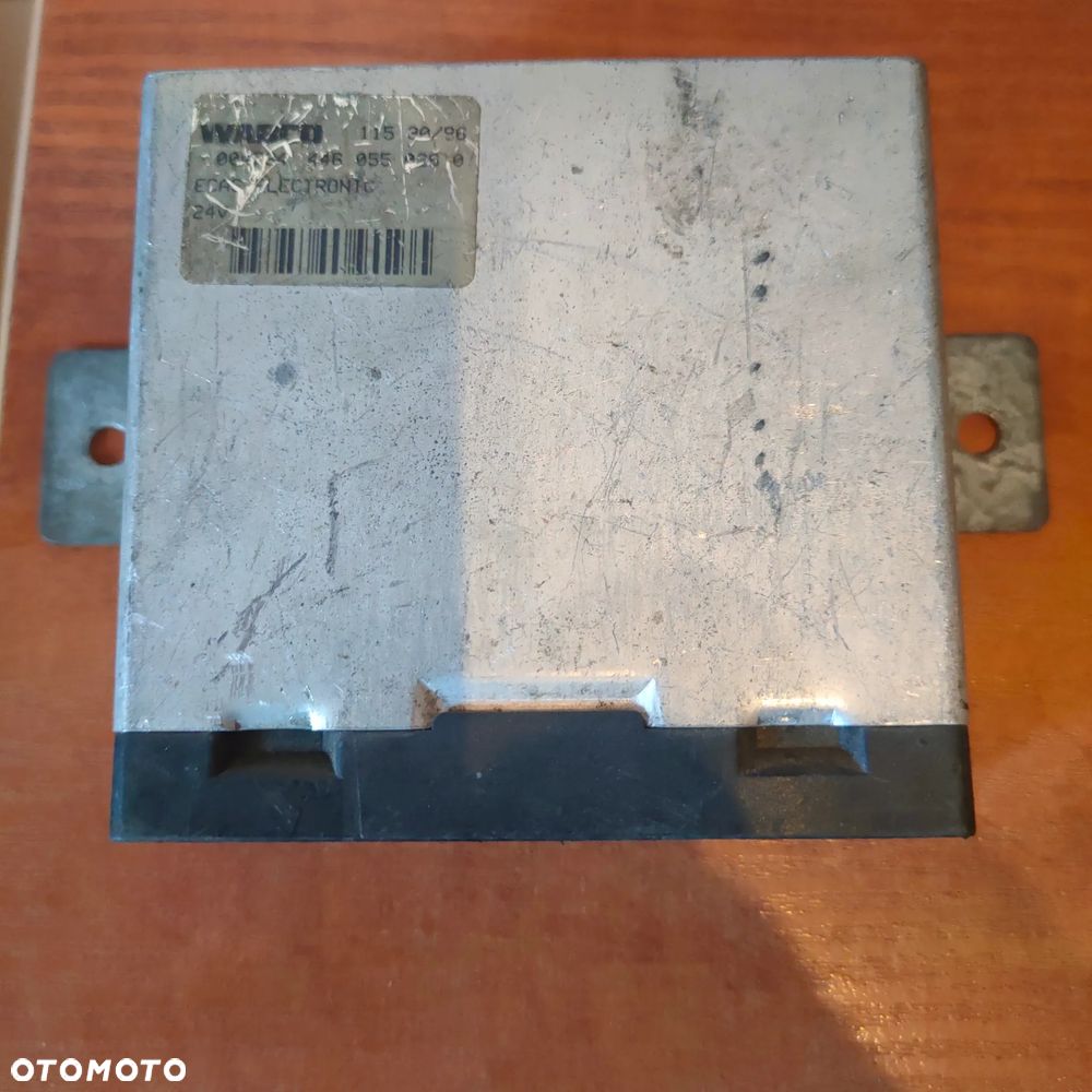 ECAS Wabco 4460550260 Sterownik Poduszek 012 945 - 1