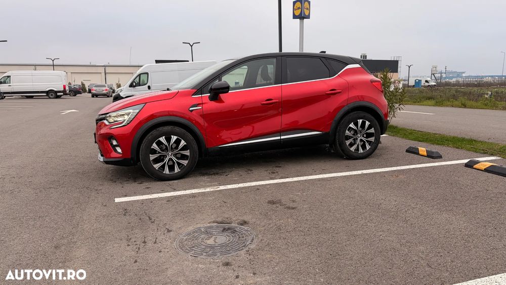 Renault Captur MHEV 140 EDC Techno - 2