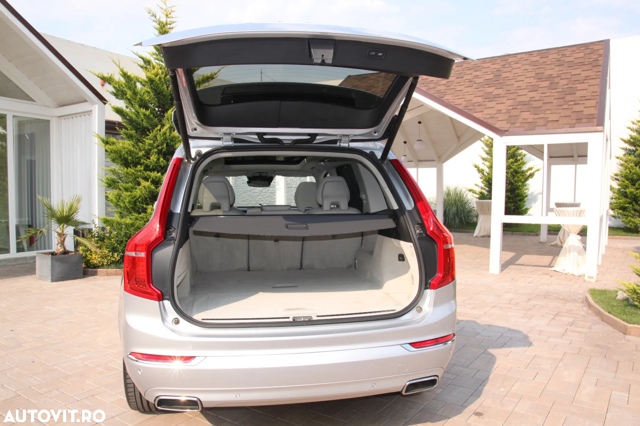 Volvo XC 90 D5 AWD R-Design - 31