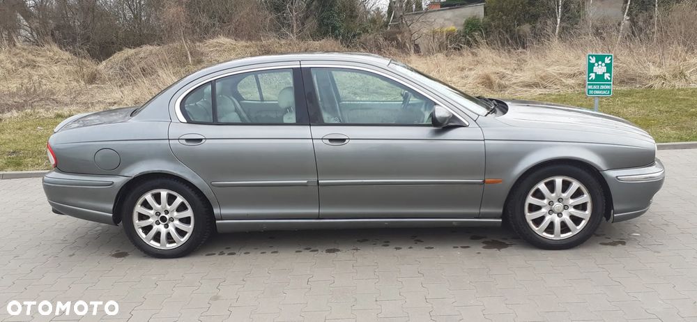 Jaguar X-Type 2.5 V6 4x4 - 5