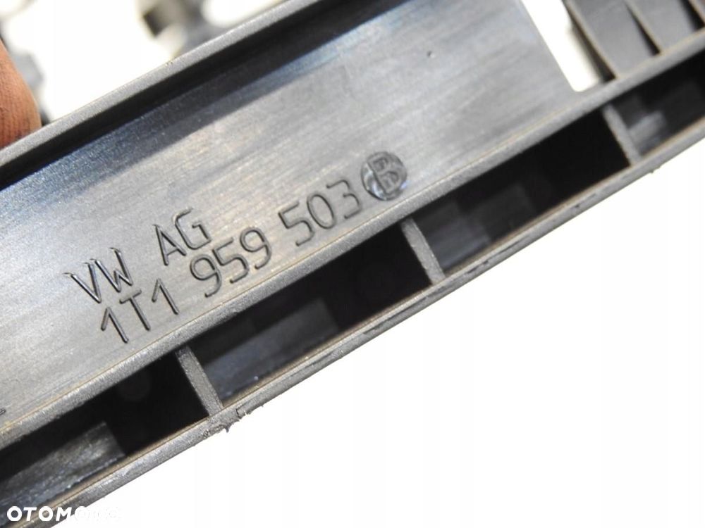 OBUDOWA SKRZYNKA BEZPIECZNIKÓW VOLKSWAGEN TOURAN I 2.0 TDI 1T1959503 - 5