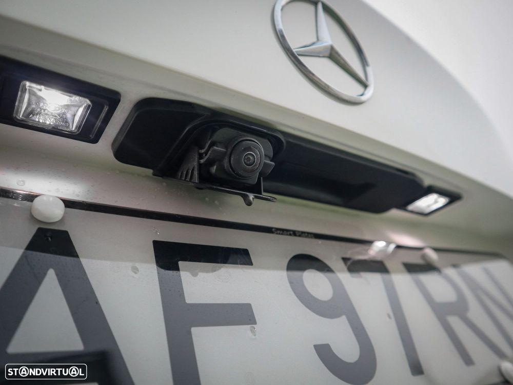 Mercedes-Benz A 250 e AMG Line - 10