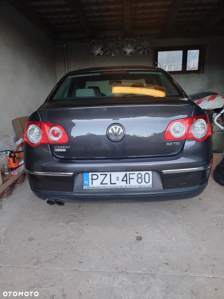 Volkswagen Passat 2.0 TDI DPF Comfortline - 6