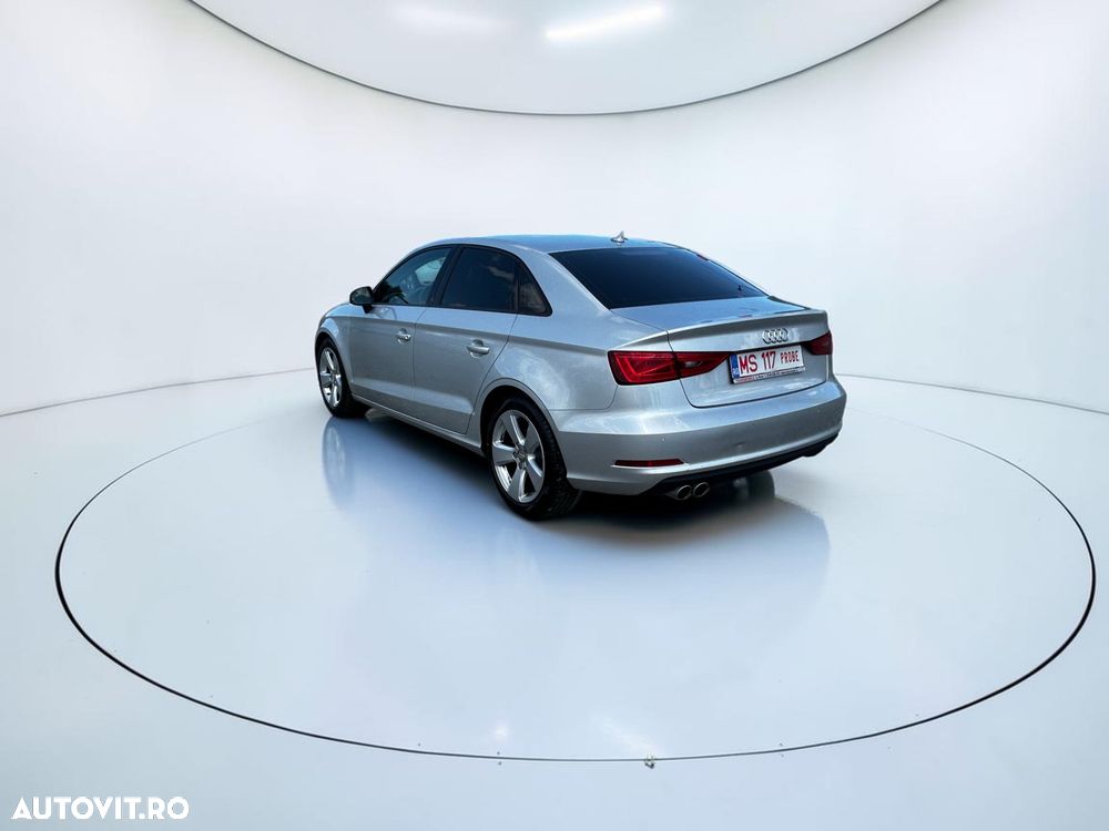 Audi A3 Limuzina 2.0 TDI S line Sportpaket - 3