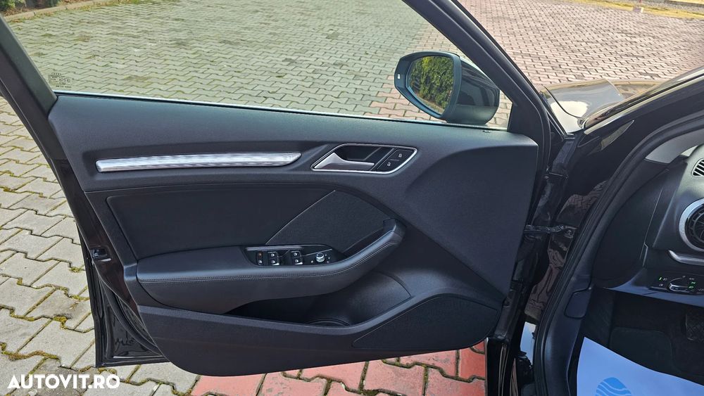 Audi A3 1.6 TDI ack S tronic S line Sportpaket - 21