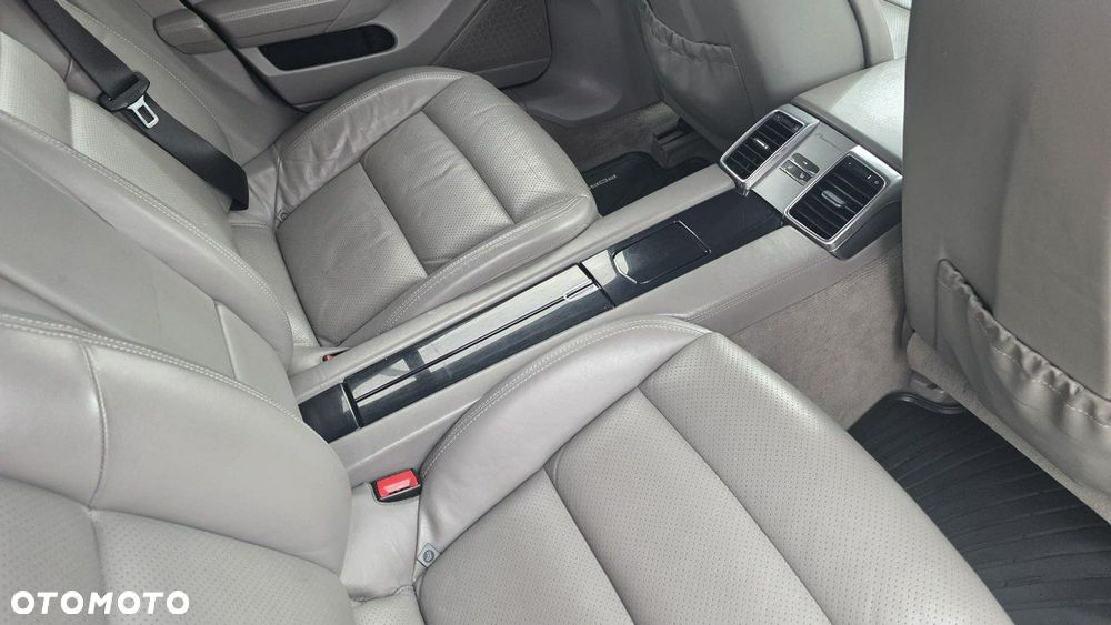Porsche Panamera - 19