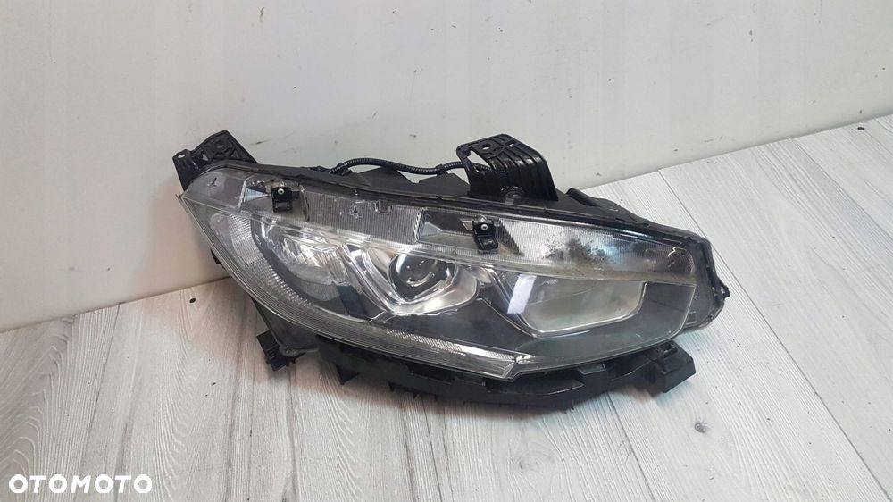 Honda Civic X LAMPA PRZEDNIA PRZOD PRAWA SEDAN USA - 2