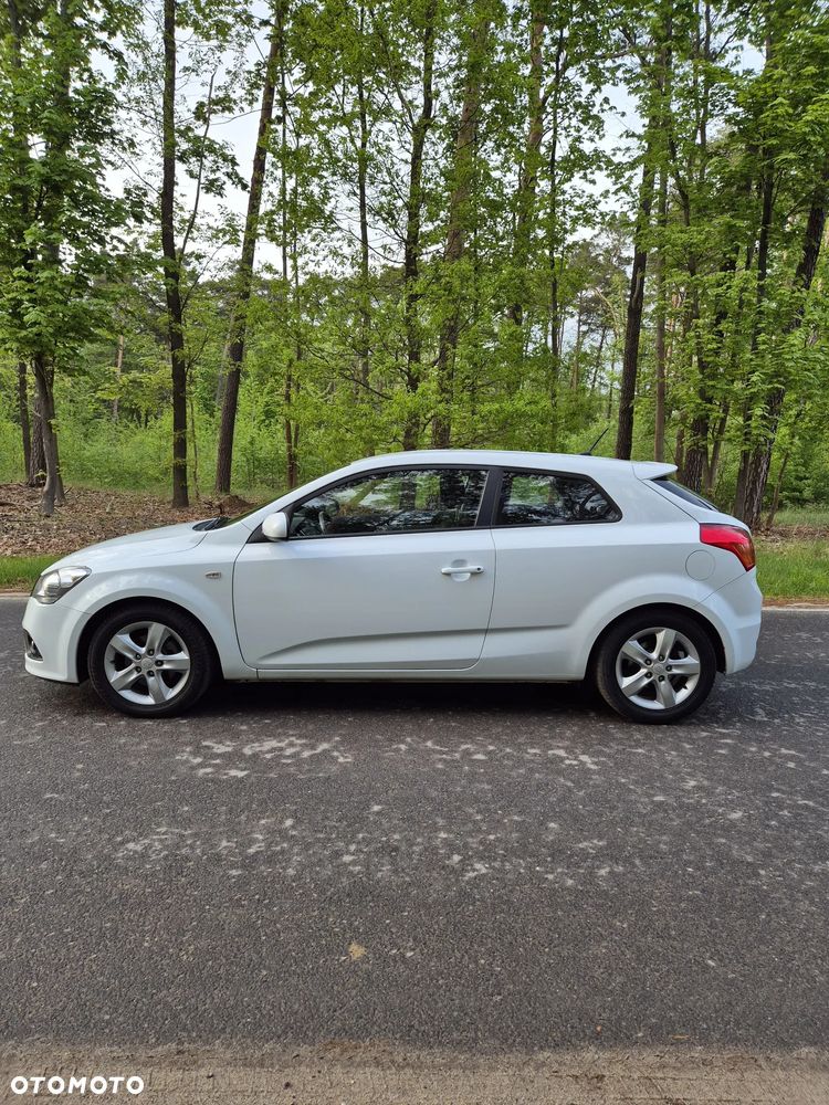Kia Ceed - 6