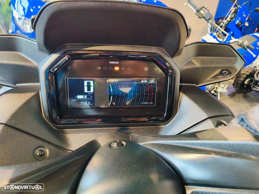 Yamaha X-Max TechMax+ - 11