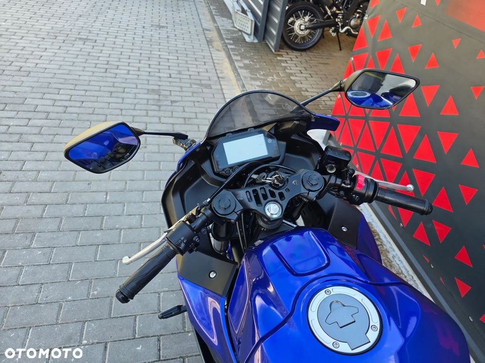 Yamaha R3 - 17