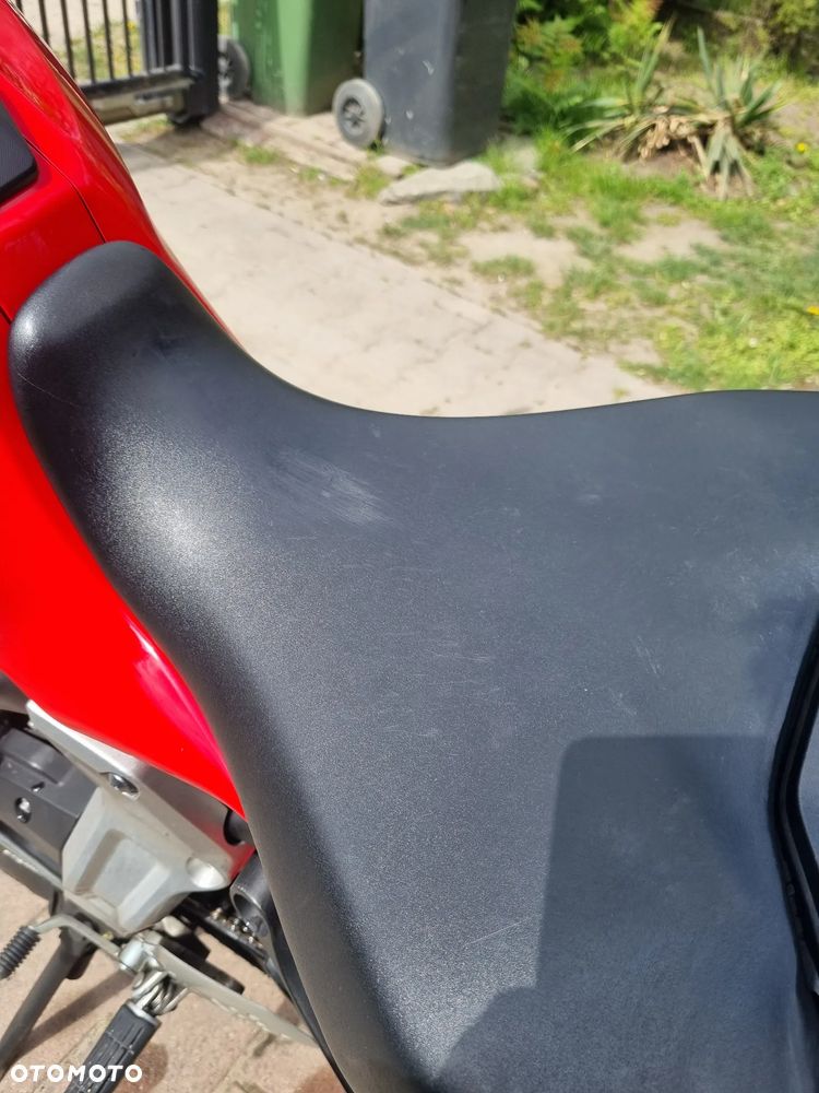 Yamaha MT - 5