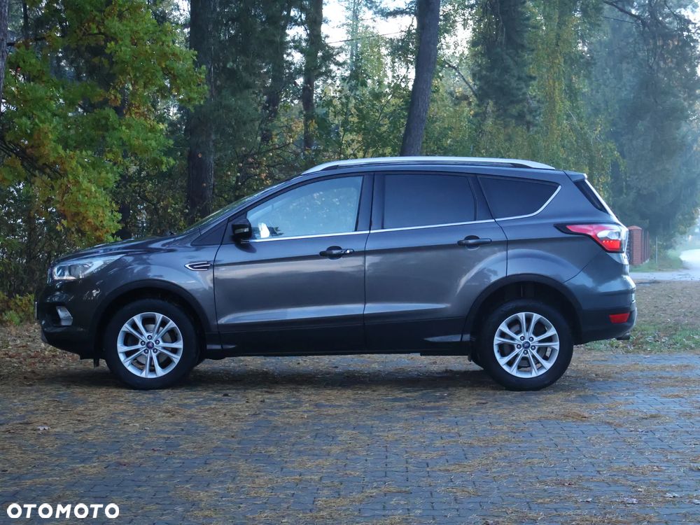 Ford Kuga 1.5 EcoBoost 2x4 Titanium - 5