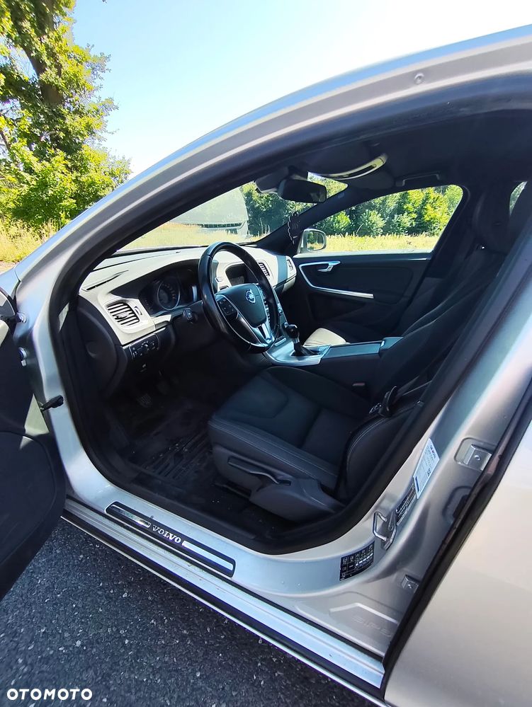 Volvo S60 D4 Edition - 10