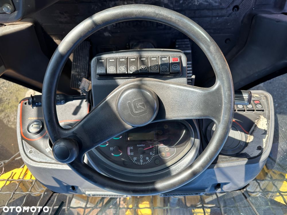 Liu Gong CLG862 lll Cat Liebherr JCB - 20