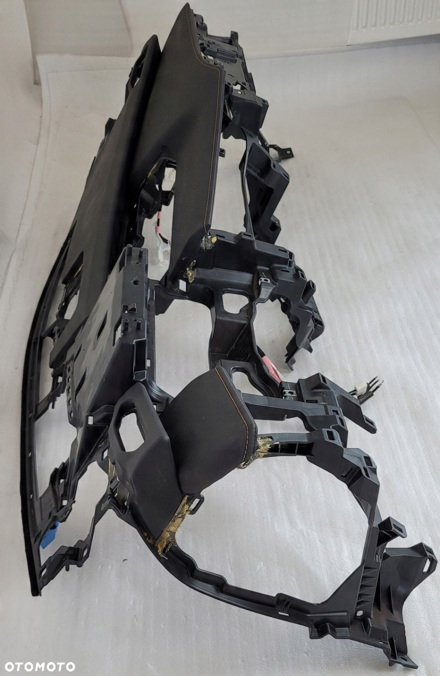 DESKA ROZDZIELCZA KONSOLA LEXUS UX 2019-2022 - 9