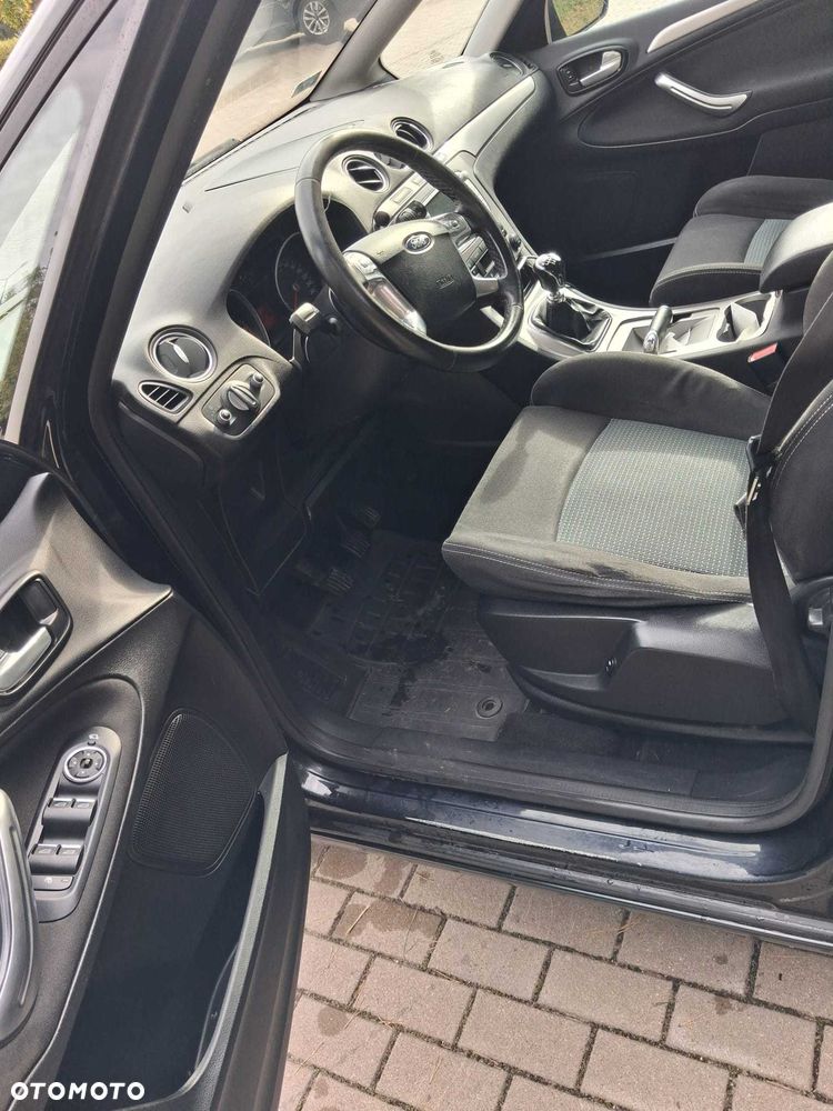 Ford S-Max - 6