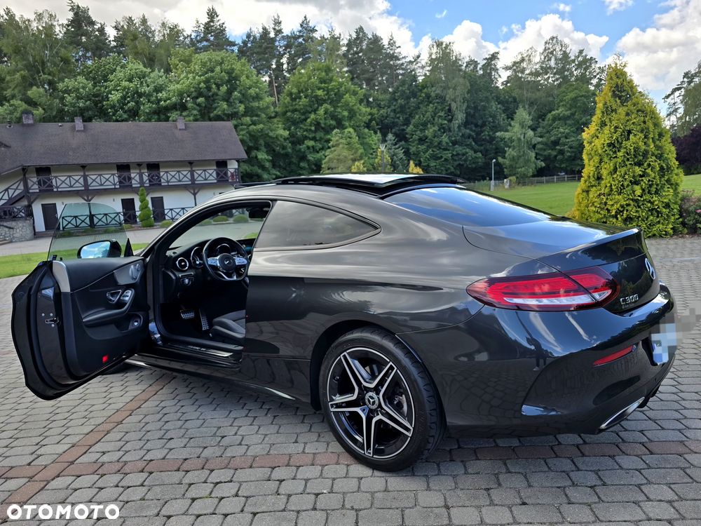Mercedes-Benz Klasa C 300 4MATIC 9G-TRONIC - 1