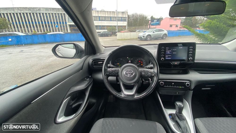 Toyota Yaris 1.5 HDF Comfort - 27