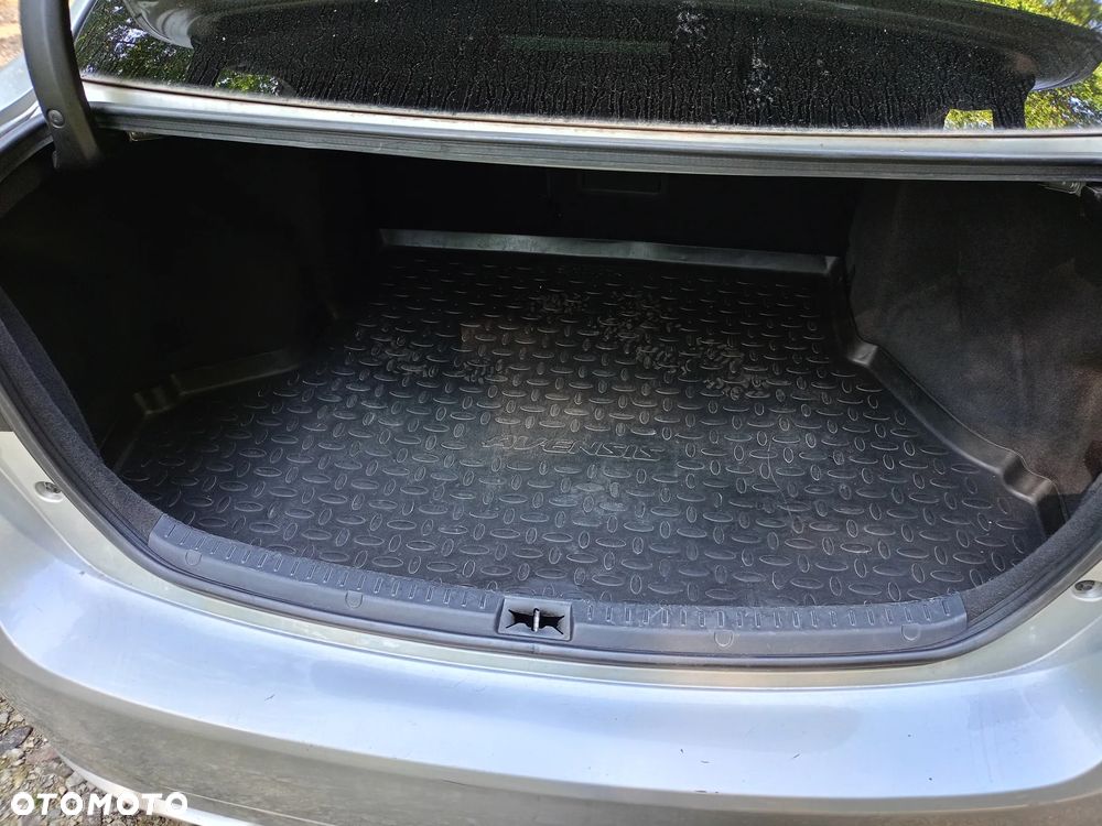 Toyota Avensis 2.0 Premium MS - 8