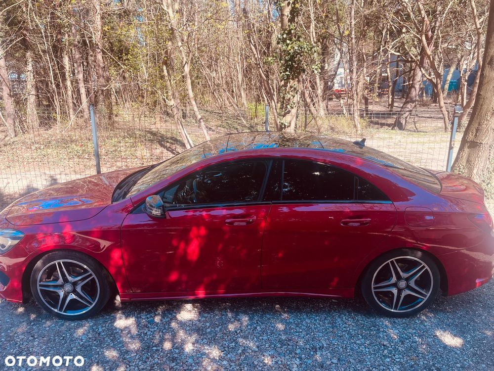 Mercedes-Benz CLA 200 7G-DCT AMG Line - 2