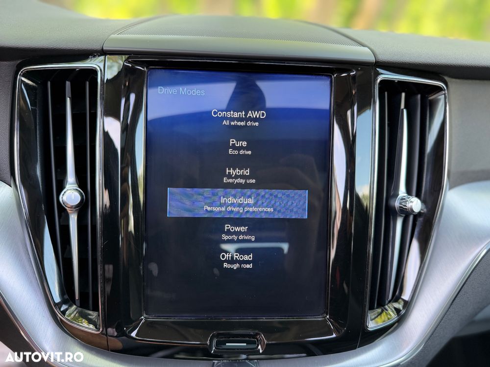 Volvo XC 60 Recharge T8 Twin Engine eAWD Inscription - 27