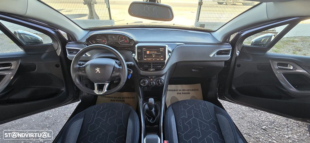 Peugeot 2008 1.2 PureTech Style - 16