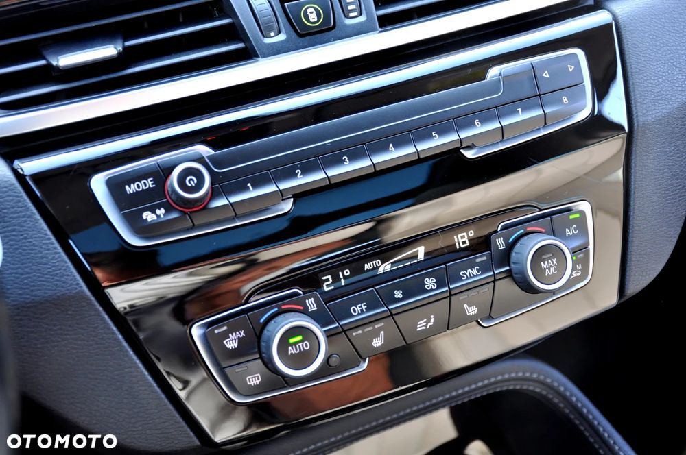 BMW X1 xDrive20d xLine - 28