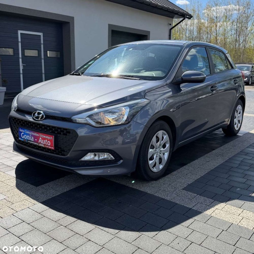Hyundai i20 - 12