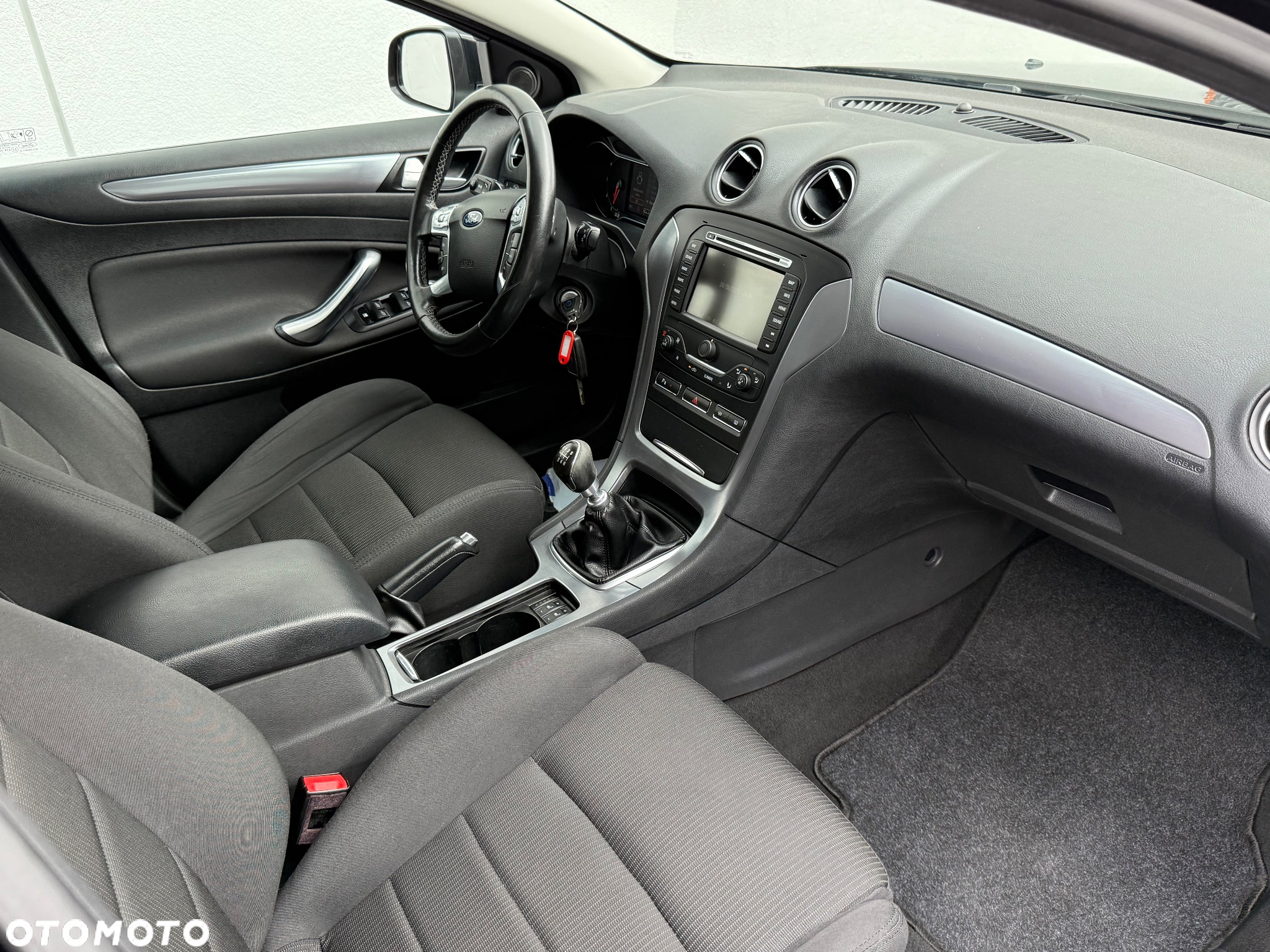 Ford Mondeo 2.0 TDCi Titanium - 24