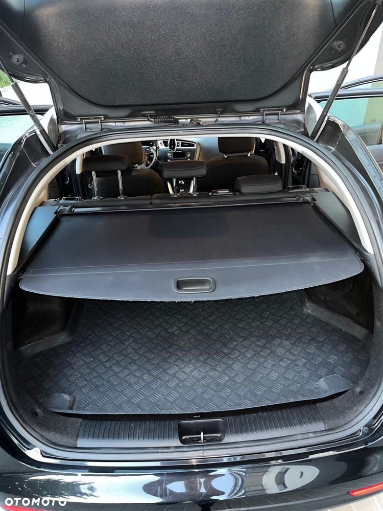 Kia Ceed 1.6 CRDi M - 11