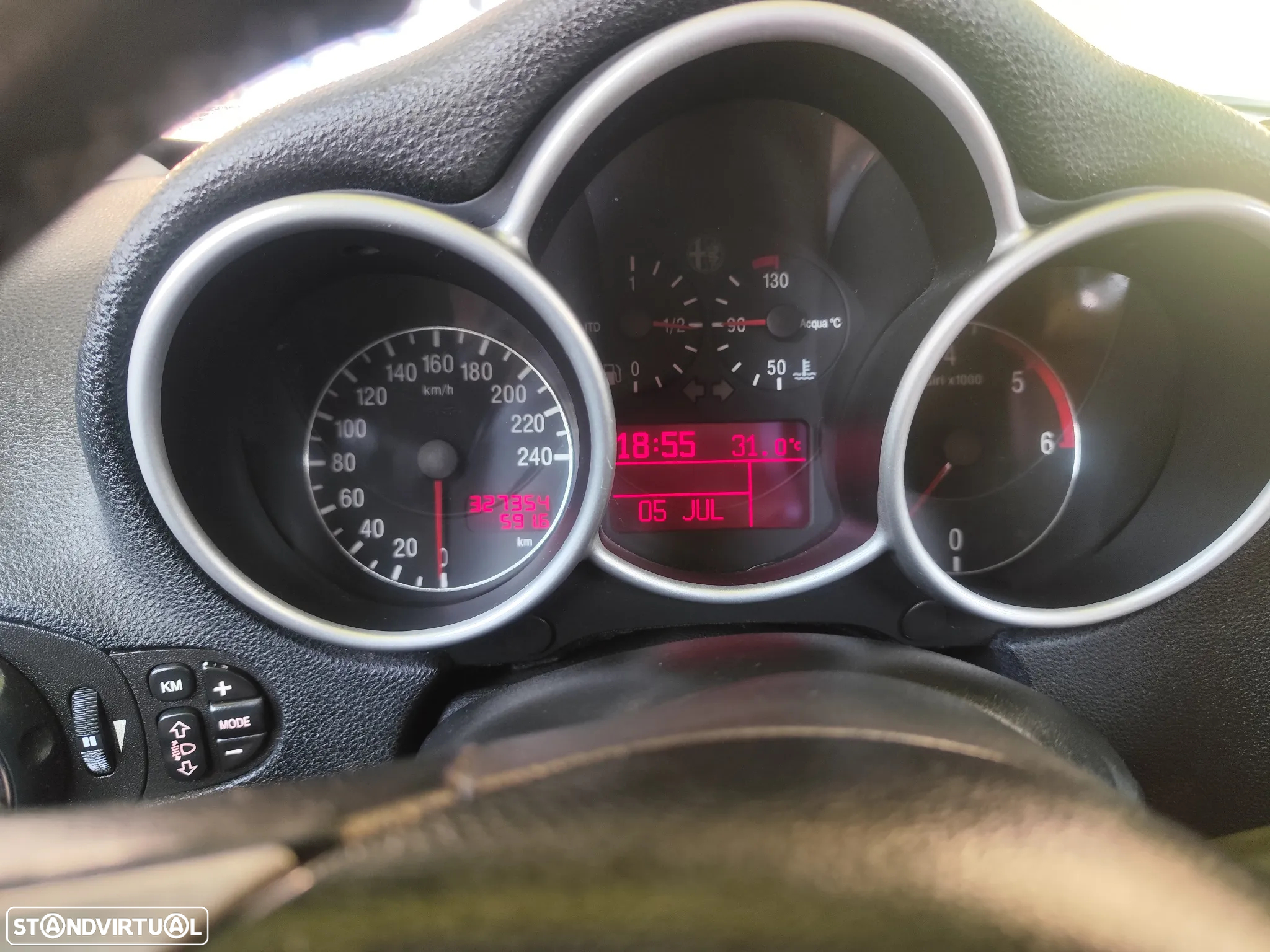 Alfa Romeo 147 1.9 JTD Plus - 8