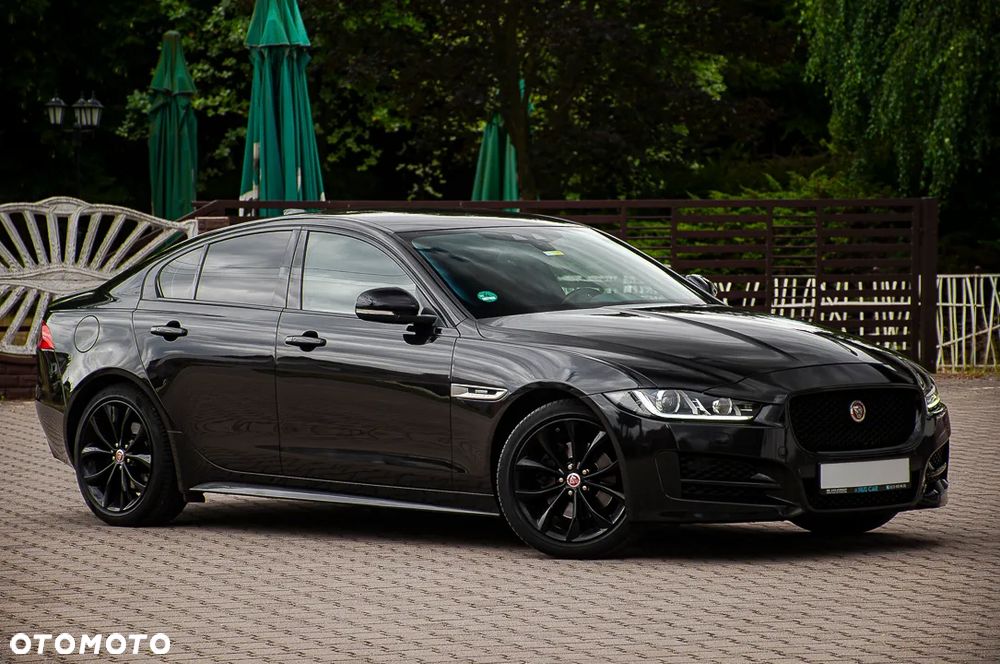 Jaguar XE - 33