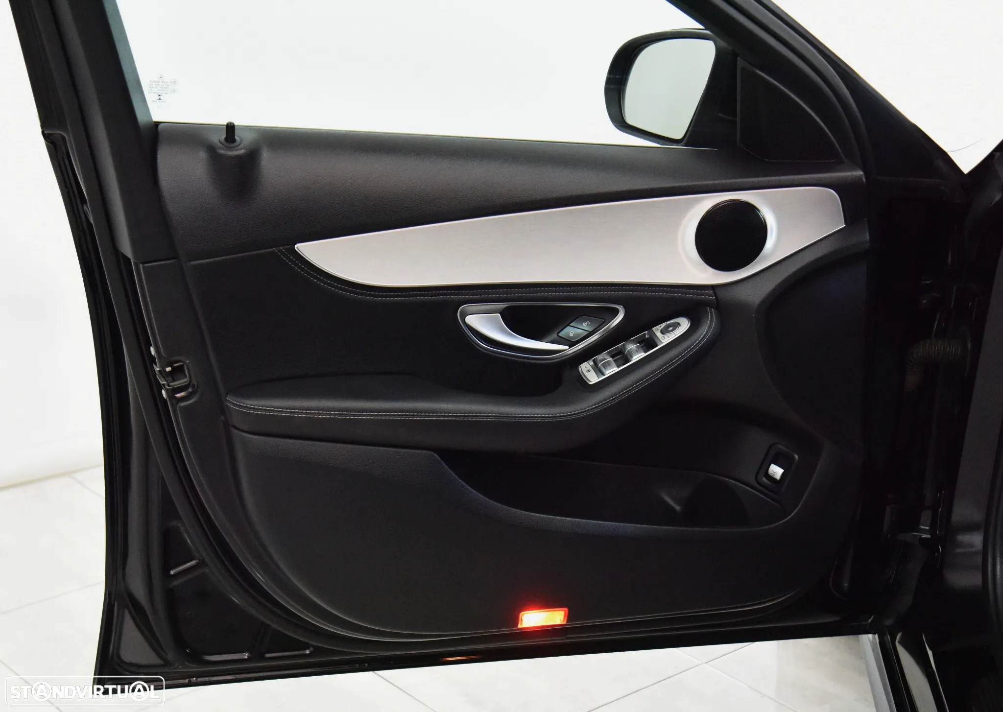 Mercedes-Benz C 300 BlueTEC Hybrid AMG Line - 31