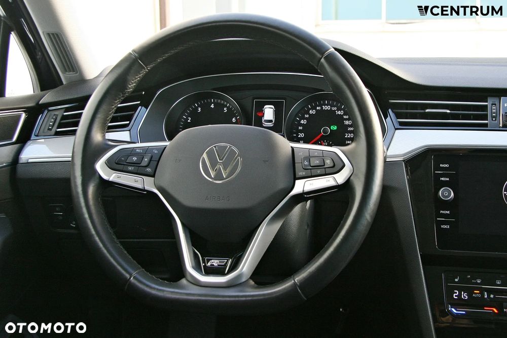 Volkswagen Passat Variant 2.0 TSI Business DSG - 13