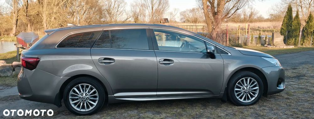 Toyota Avensis Touring Sports 1.8 Multidrive S Business Edition - 9