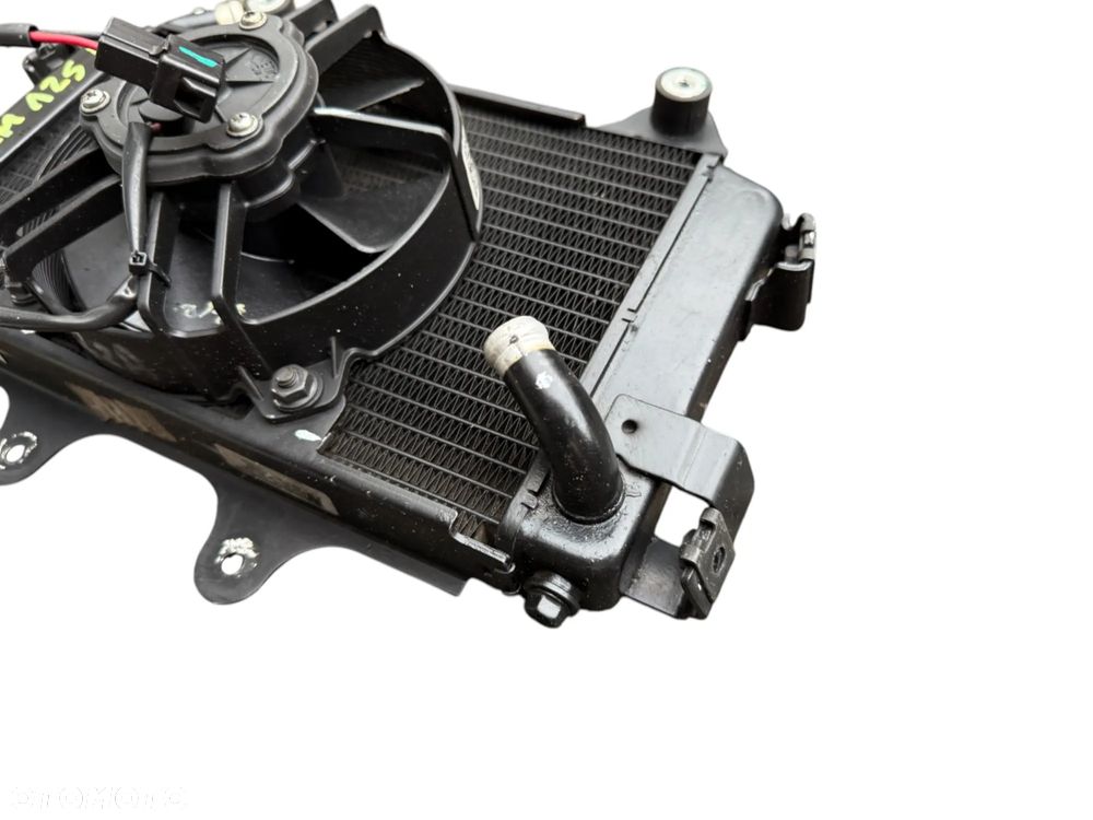 Chłodnica kpl  KTM Duke 125 ABS 17-23r - 8