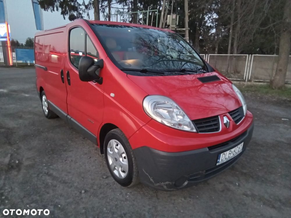 Renault Trafic - 2