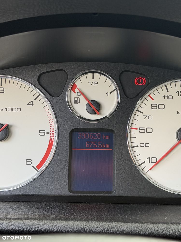 Peugeot 407 - 4