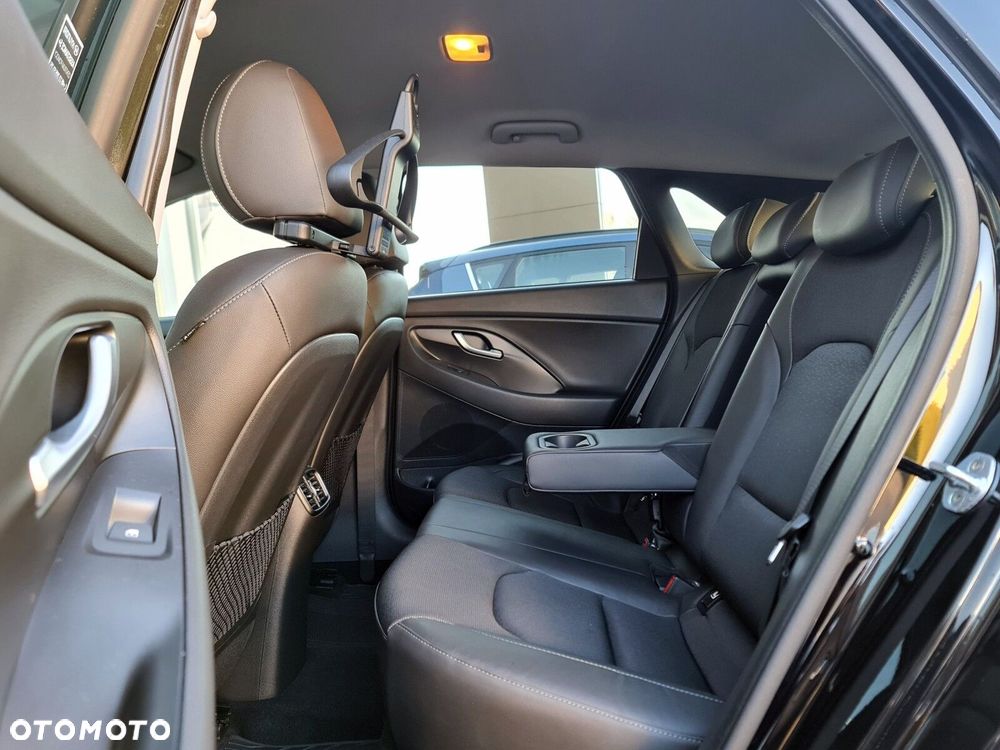 Hyundai i30 1.4 T-GDI Premiere Luxury - 37