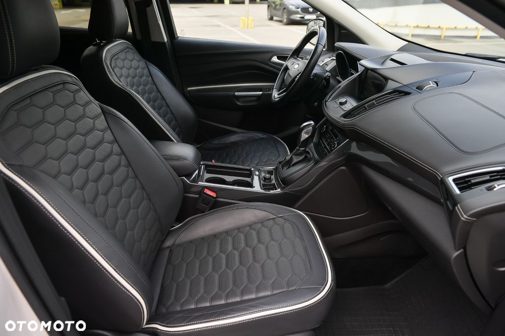 Ford Kuga Vignale 2.0 TDCi AWD - 23
