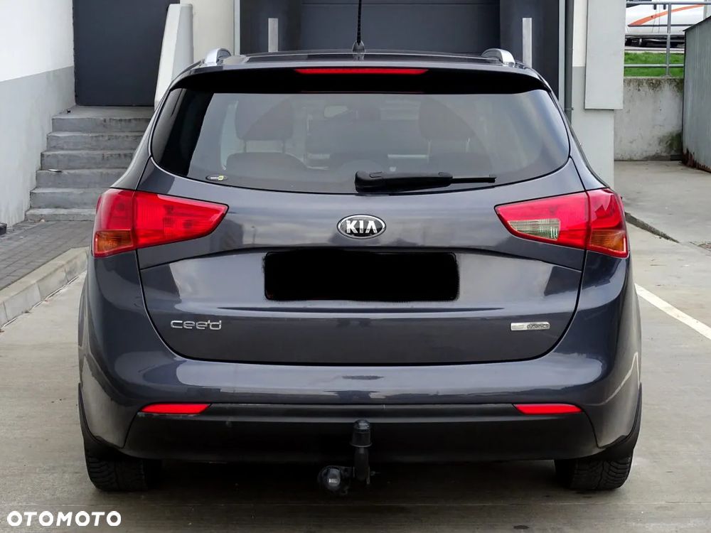 Kia Ceed - 7