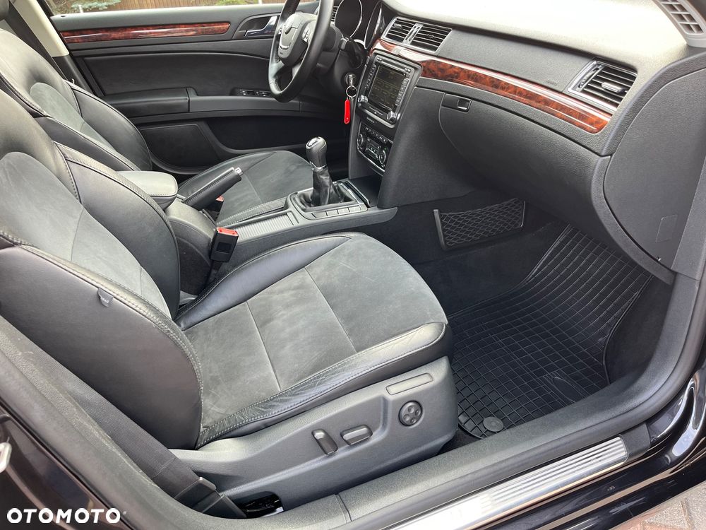 Skoda Superb 1.4 TSI Exclusive - 8