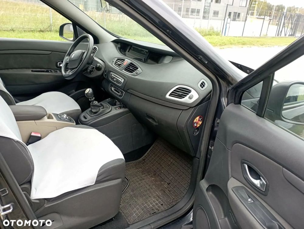 Renault Grand Scenic - 4