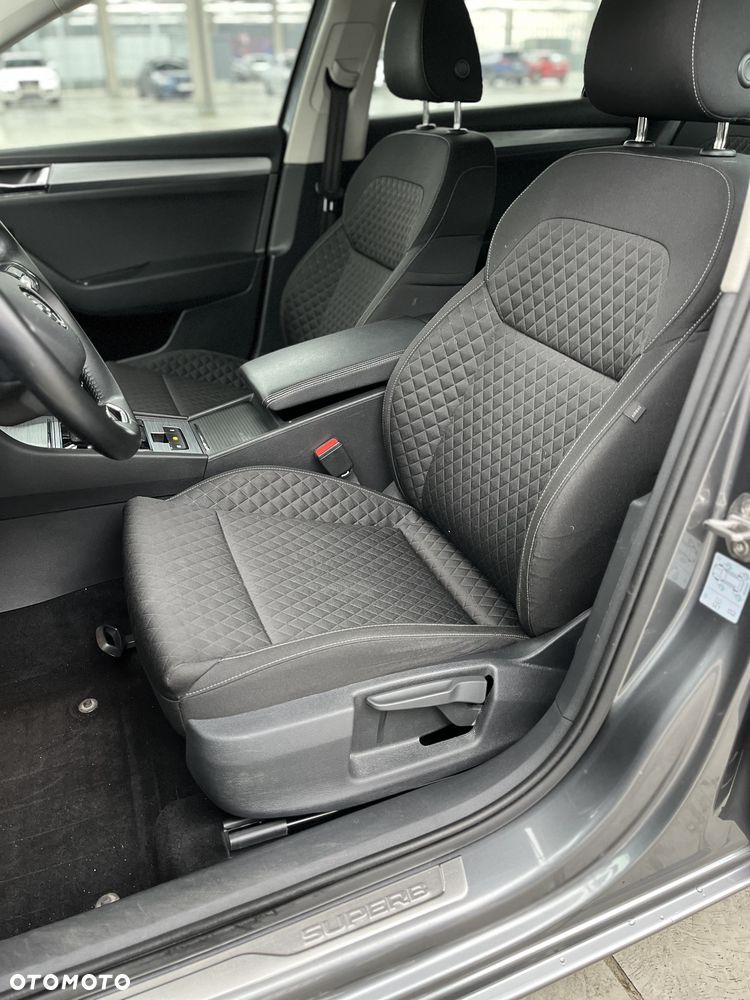 Skoda Superb 2.0 TDI SCR Ambition DSG - 19