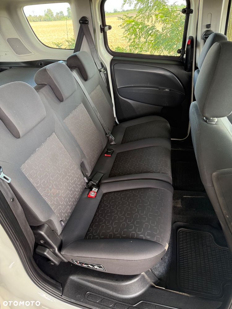 Fiat Doblo - 12