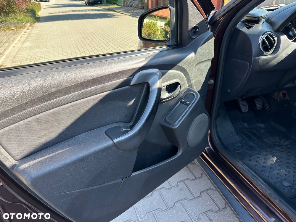 Dacia Duster 1.6 SCe Ambiance S&S - 9