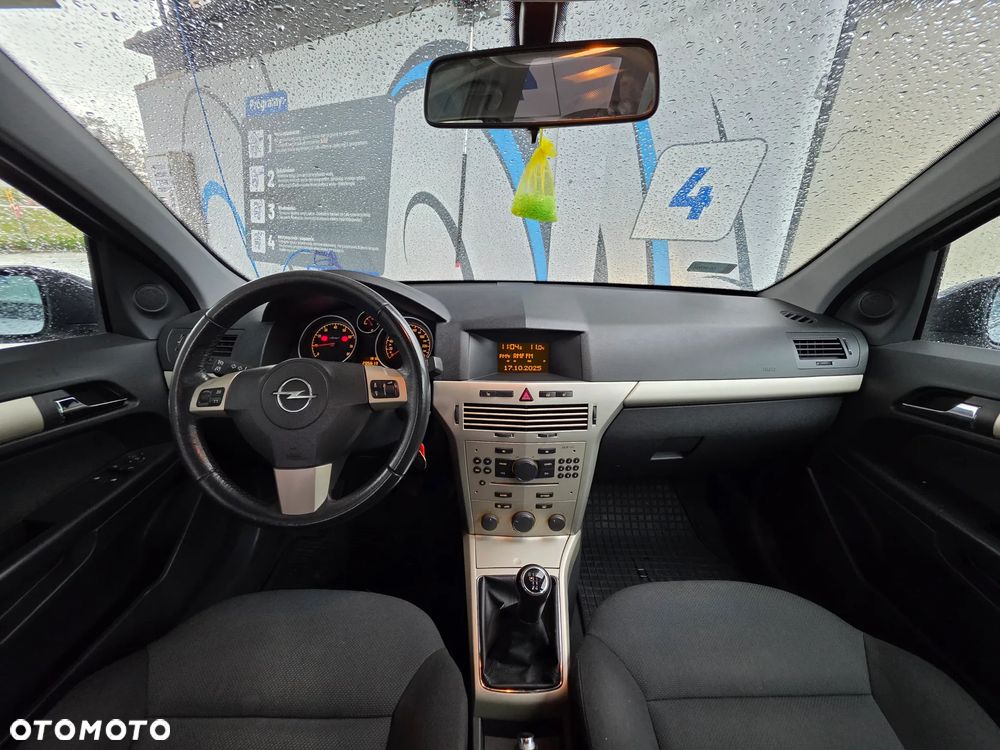 Opel Astra 1.6 - 9