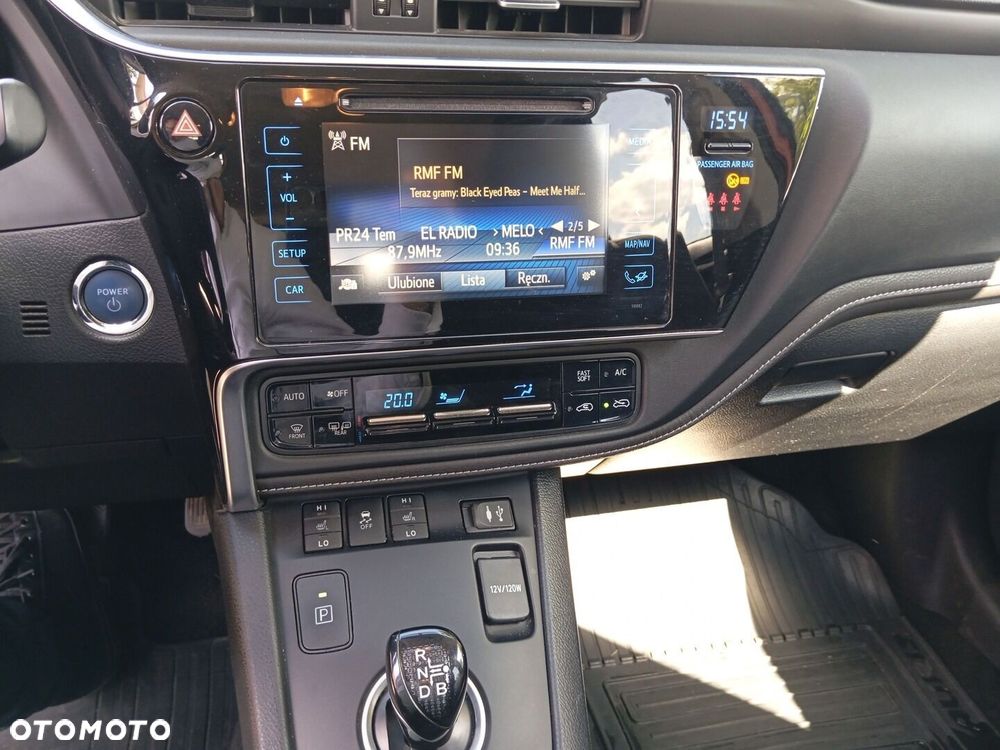 Toyota Auris - 14