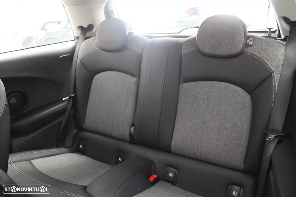 MINI 3 Portas Cooper SE Premium Yours - 14
