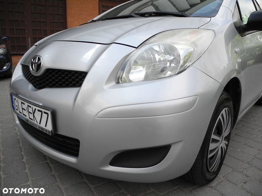 Toyota Yaris - 3